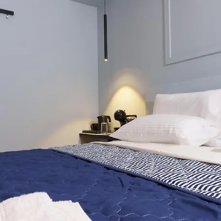 Daire Sani Deluxe Home- Monastiraki Square - Brand New Atina