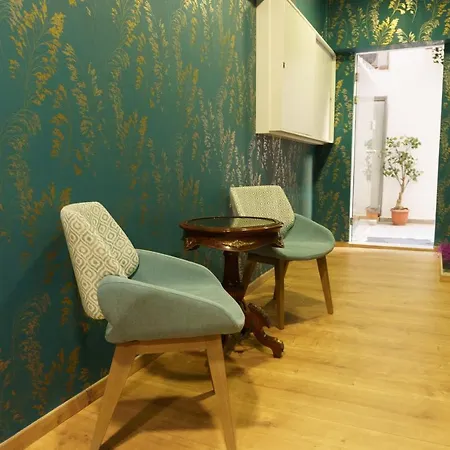 Daire Sani Deluxe Home- Monastiraki Square - Brand New *